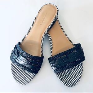 Banana Republic Shoes - Banana Republic NWOT Black and White Sandals Banana Republic Shoes - Banana Republic NWOT Black and White Sandals